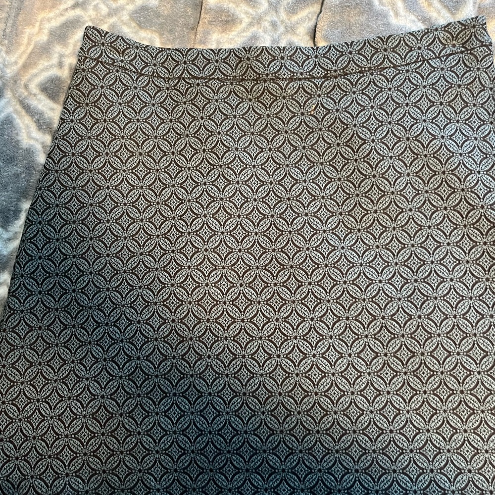 Margaret M Green and Black Geometric A-Line Skirt